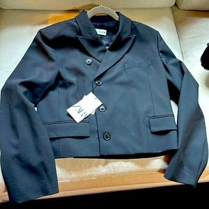 NWT Zara black wool cropped blazer. Great quality! Medium